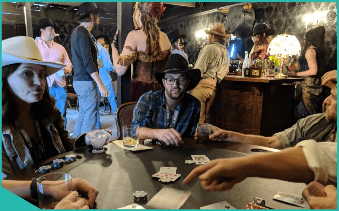 Jugando póker en el Parque Westworld en SXSW