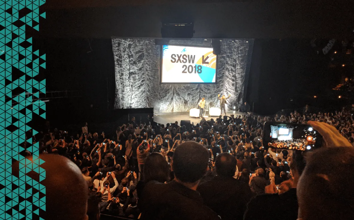 Vista de Elon Musk hablando en SXSW 2018